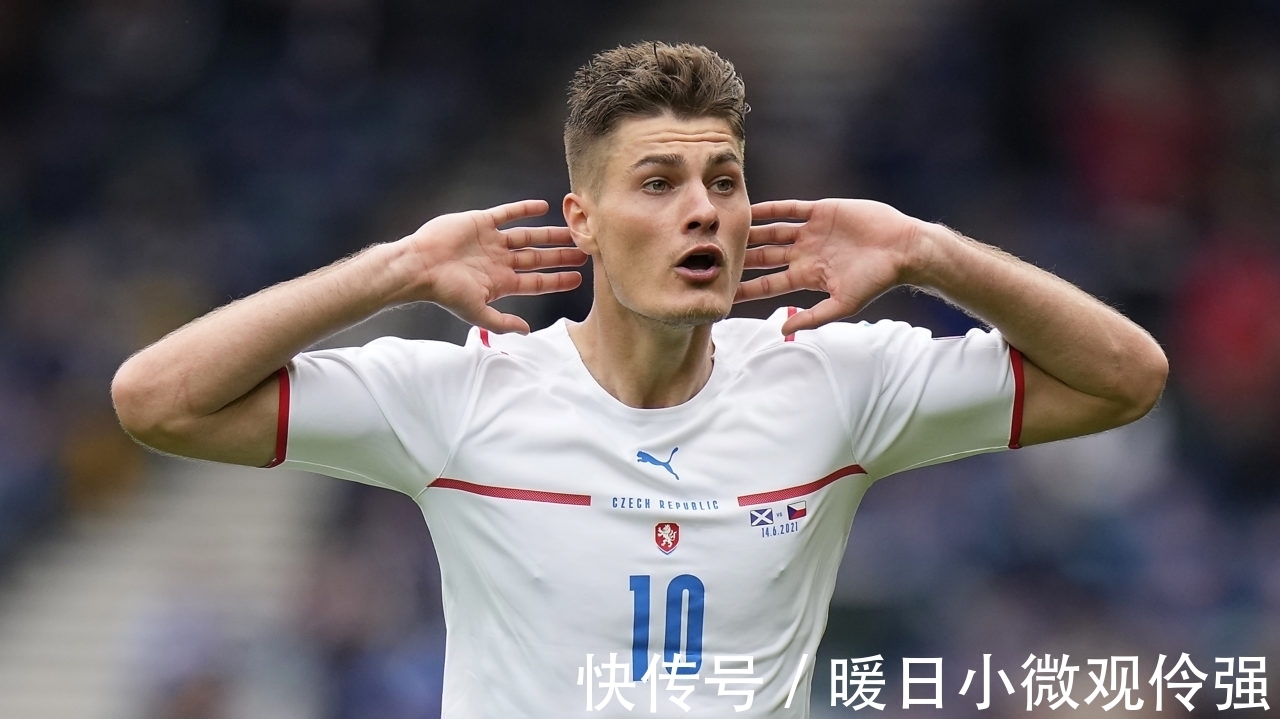 随着比赛进 随着比赛进